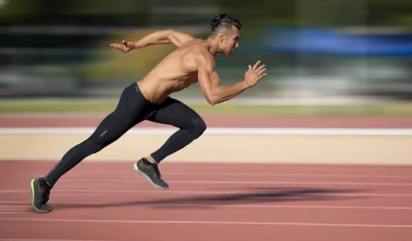 Boosts Energy & Physical Stamina - Lightning bolt icon